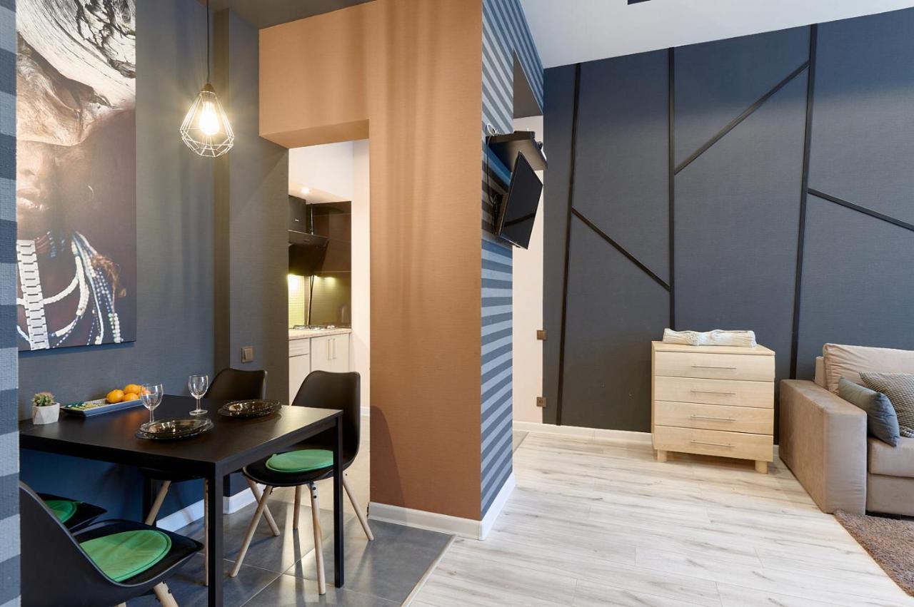 Vip - Дві Спальні Метро Хрещатик Лютеранська 3 Kiew Exterior foto